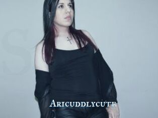 Aricuddlycute