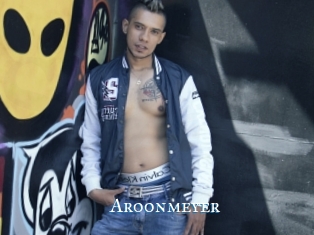 aroonmeyer sexchat
