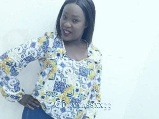 Curvyassxx33