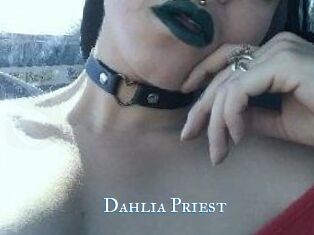 Dahlia_Priest