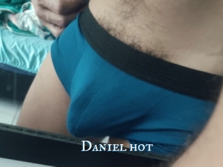 Daniel_hot