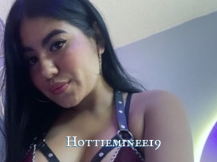 Hottieminee19