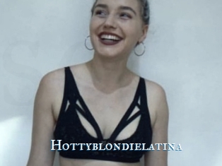 Hottyblondielatina