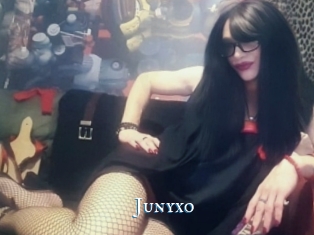 junyxo sexchat