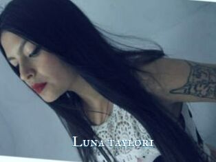 Luna_taylor1