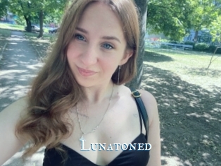 Lunatoned