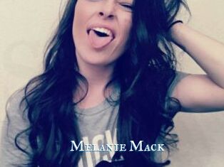 Melanie_Mack