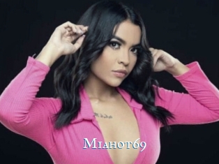 Miahot69