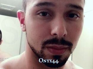Onyx44
