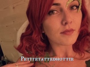 Petitetattedhottie